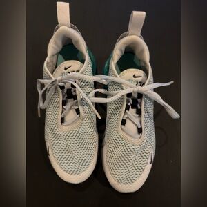 Nike Air Max 270 Kids 3Y White and Teal Mesh Lace-Up Sneakers